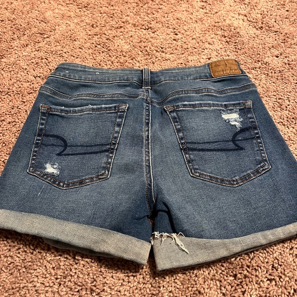 Womens American Eagle MIDI Shorts - Picture 2 of 4